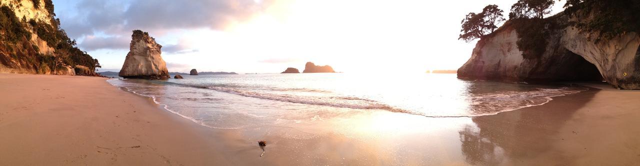 Hostel Tatahi Cove Back Packer Hahei Exterior foto